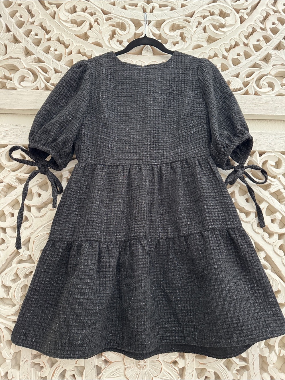 Forever 21 Black Textured Tiered Puff-Sleeve Dress/Top